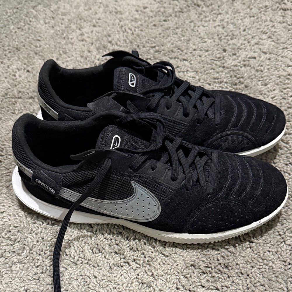 Nike men’s indoor soccer shoes - size 8